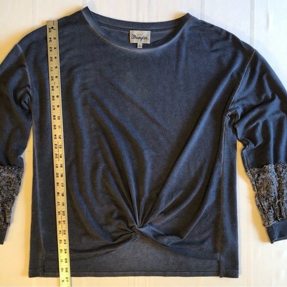 Wrangler Blue Tie Front Tee w/Long Sleeve Lace Accents Size XL - Picture 4 of 9
